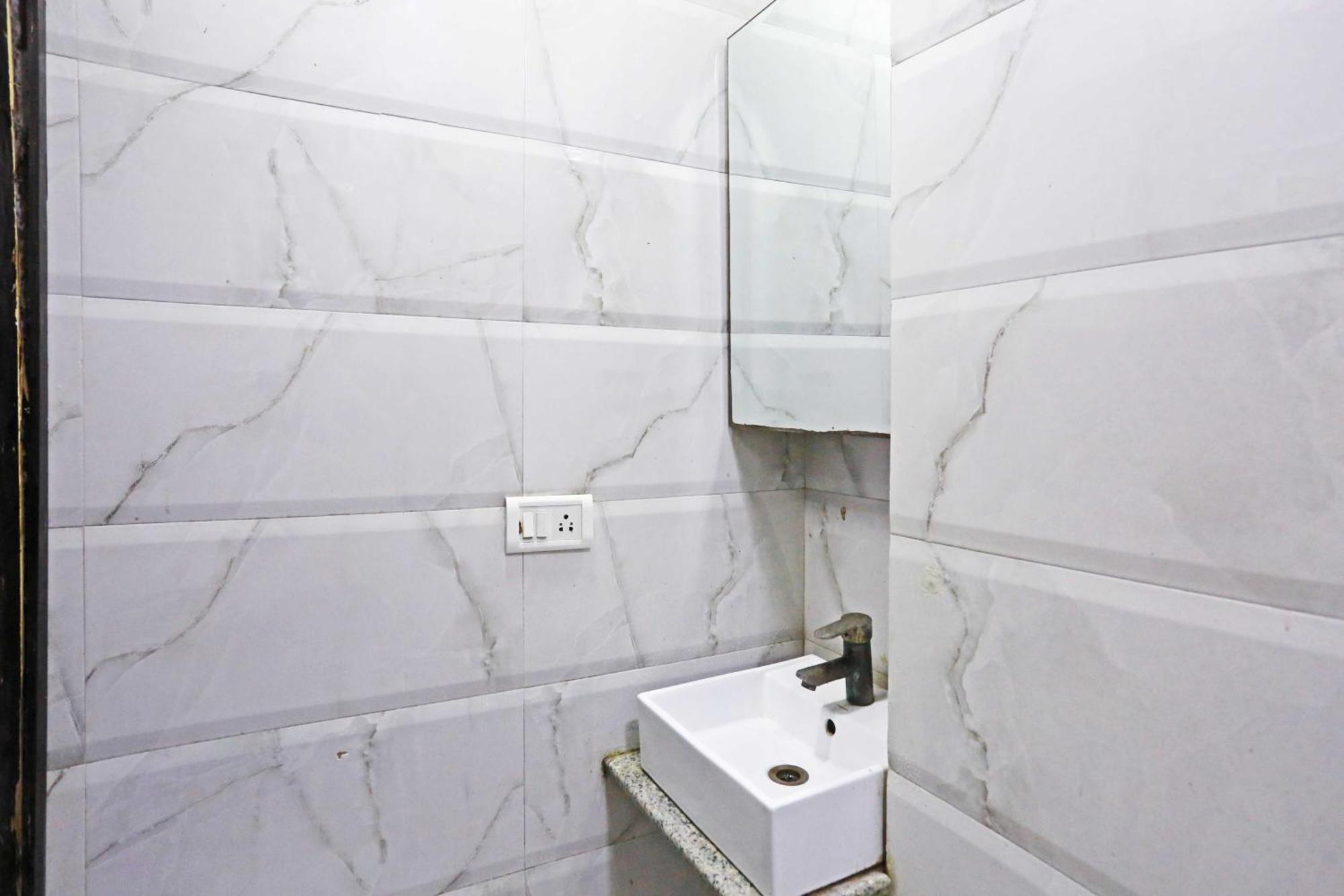 O The Premium Villla New Delhi